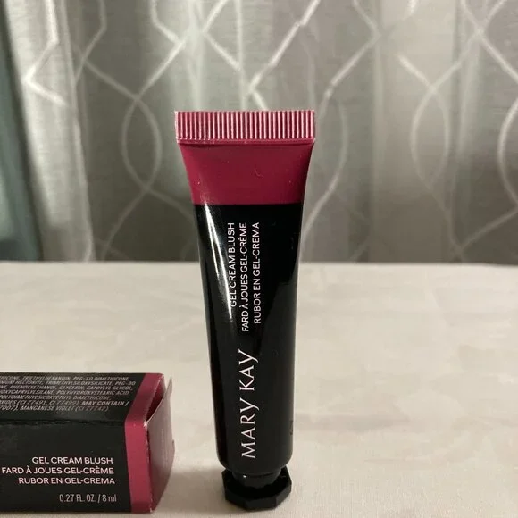 Mary Kay® Gel Cream Blush: Berry Happy - Picture 2 of 2